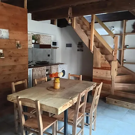 Ξενοδοχείο με διαμερίσματα Borgo Maira Village Prazzo